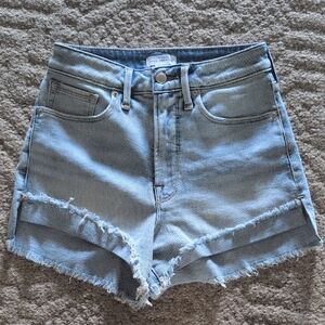 Good American Good Curve Light Blue Jean Shorts Size 4/27
